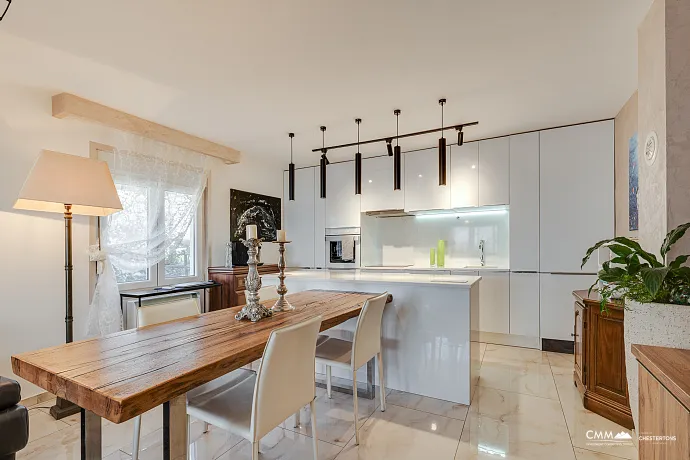 Two-storey spacious house in Sutomore