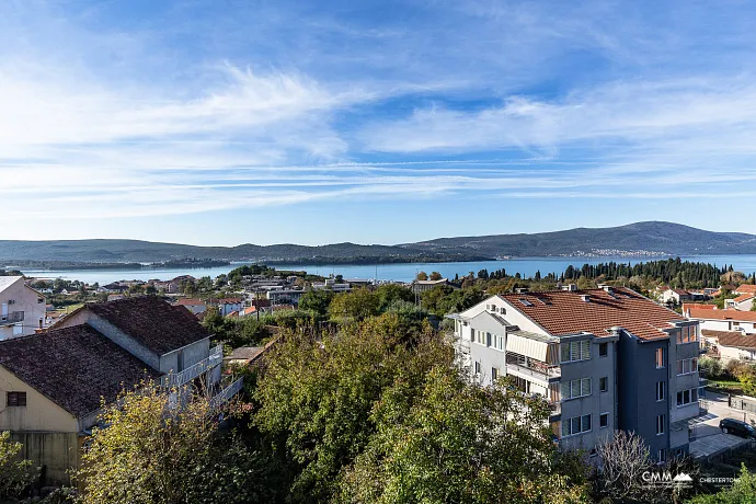 Apartments in a new building in Tivat