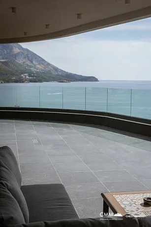 New residental complex on the first line, Becici