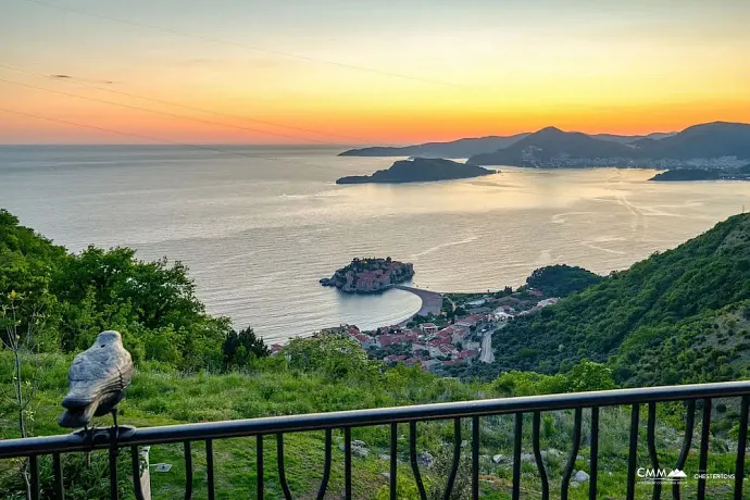 3-Bedroom Apartment, 90 m², Blizikuće — Sea View of Sveti Stefan