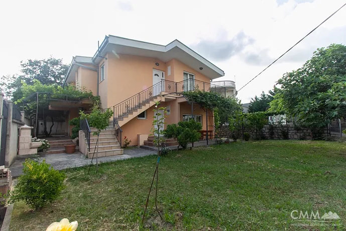 Two-storey house 201m2 in Sutomore