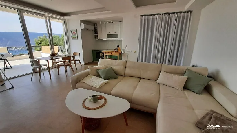 Three-bedroom apartment in Herceg Novi, 173 m²