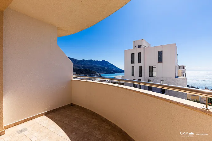 52 m² Apartment with Sea View and Two Terraces in Bečići