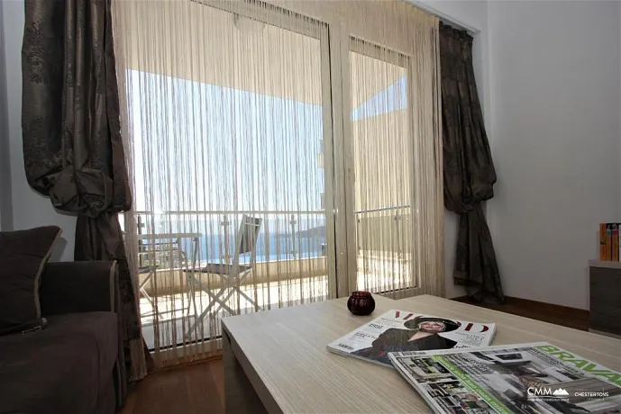 One bedroom apartment in Rafailovici with beautiful sea view