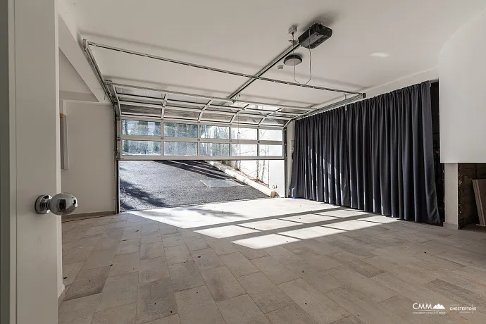 Luxurious villas in the PURE MANSIONS complex