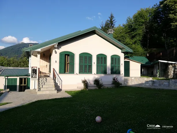 Three-storey house in a mountain paradise in Kolasin