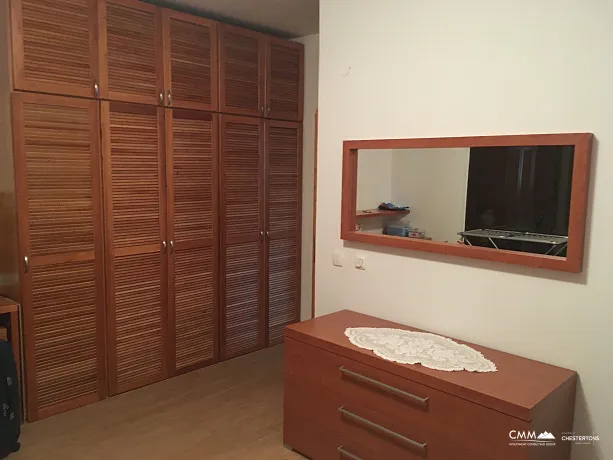 Apartment with sea views in Rafailovici