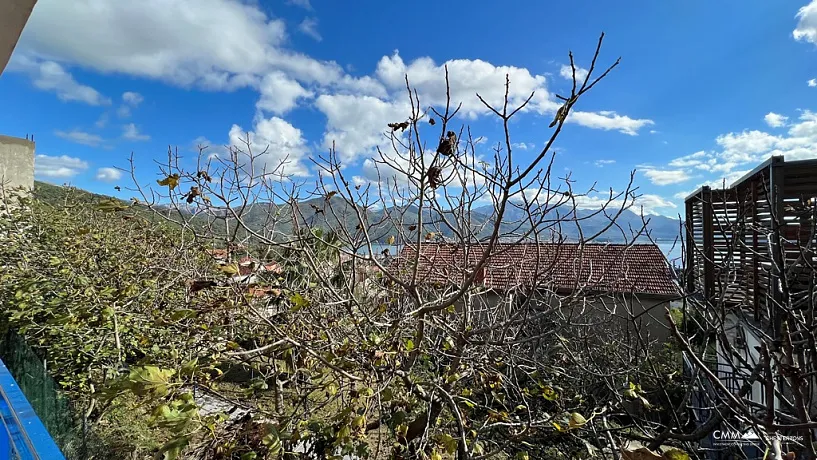 Studio 33m2 with partial sea view in Herceg Novi, Bijela