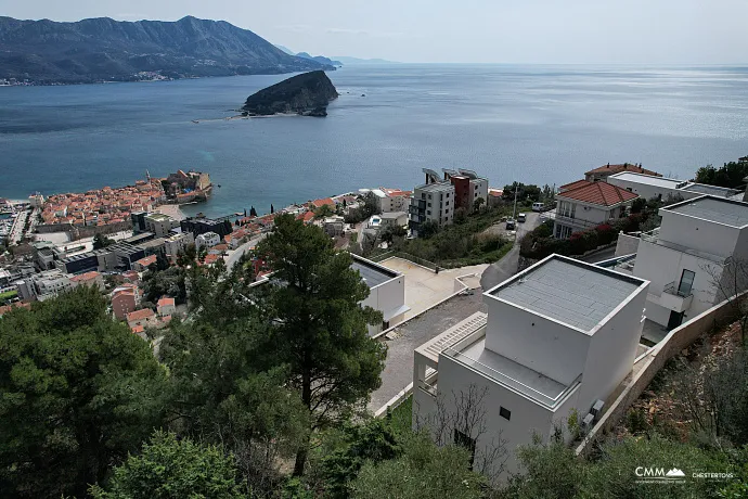 Luxury Newly Built Villa with Panoramic Sea Views – Budva