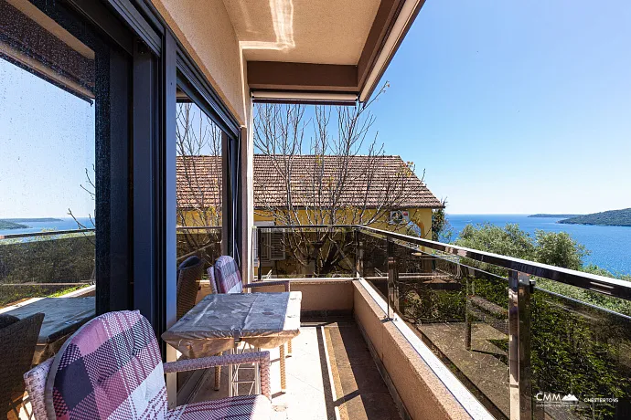 Excellent villa in the center of Herceg Novi