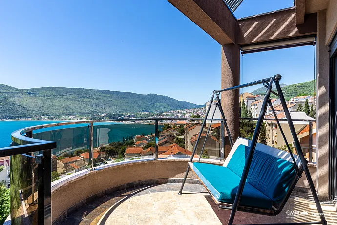 Excellent villa in the center of Herceg Novi