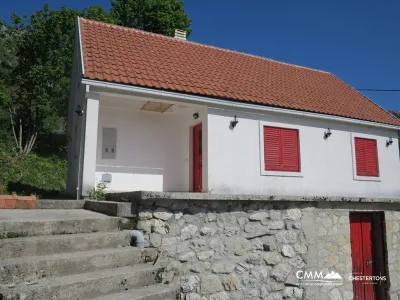 Cozy house 78m2 in Cetinje, Ugni