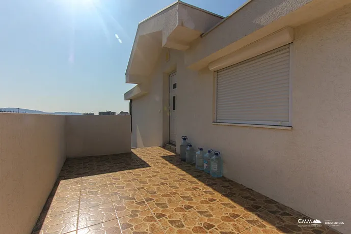 Spacious house 553m2 in the picturesque Susanj area, Bar city