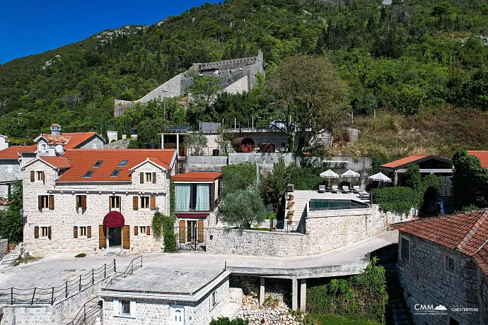 Luxury Villa with Panoramic Sea View – Elegance and Comfort Combined