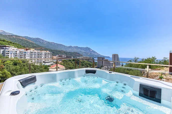 Luxury Apartment in Bečići – Comfort and Prestige Combined