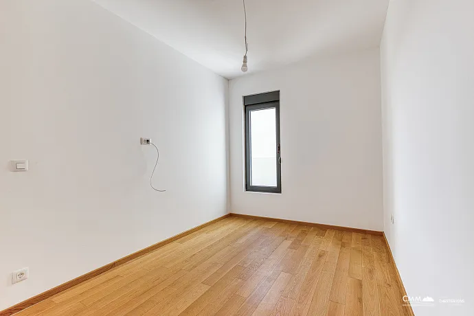 One-bedroom apartment with garage, Bečići