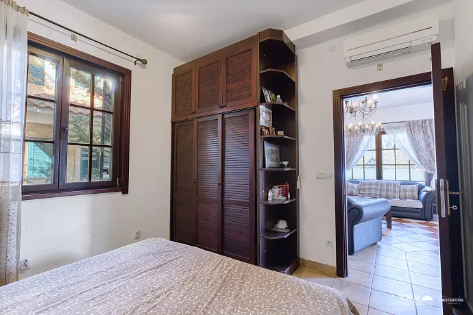 Magnificent villa with a fireplace on the first line with views of the Bay of Kotor