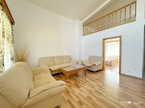 Three storey house in Dobra Voda 308m2