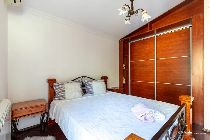 Three-storey family house in Susanj