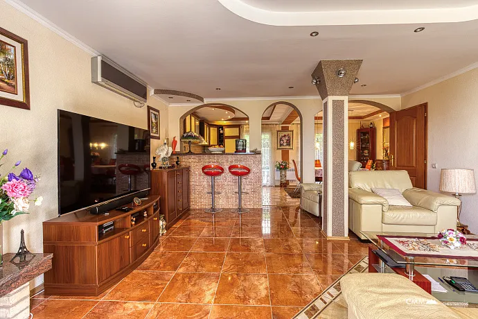 House in Kumbor 200 m to the sea