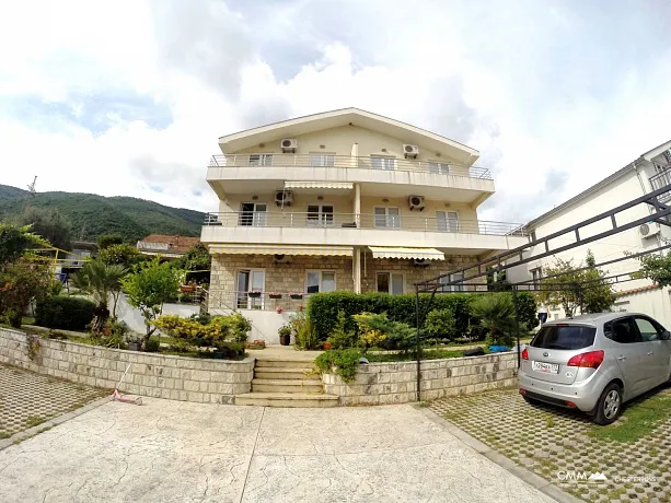 Panoramic Sea View Apartment With Communal Pool