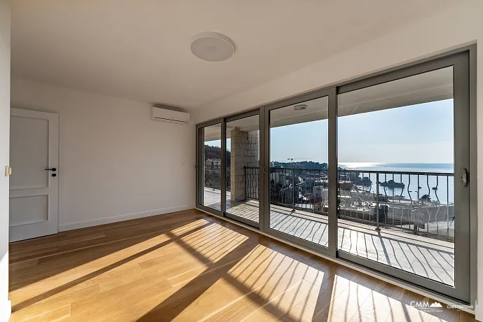 160 m² Sea View Apartment — Pržno, Budva Riviera