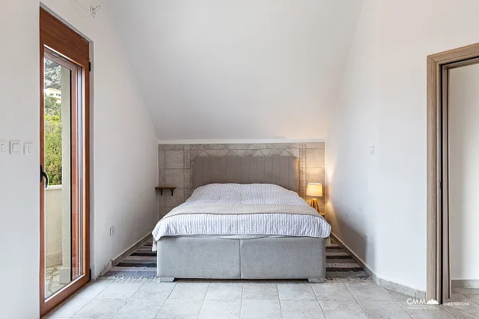 Spacious 3-Story House with Sea View in Blizikuce