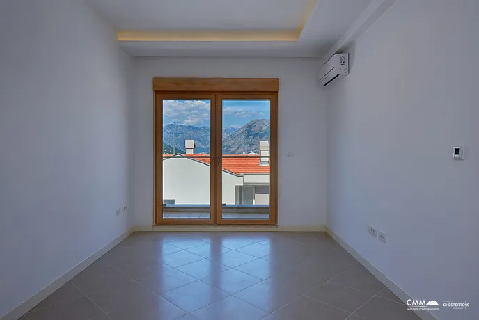 For sale apartments in a complex in Kotor with a sea view