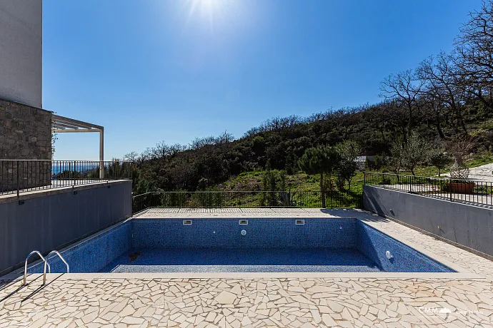 47 m² Apartment with a Beautiful View of Sveti Stefan