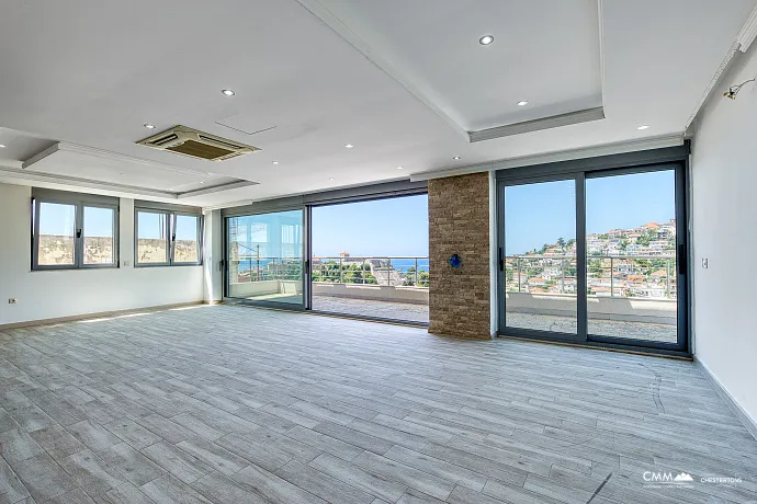 Penthouse in Ulcinj with sea view