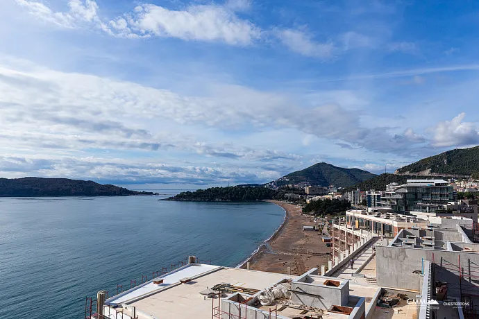 For sale: an exclusive, fully furnished luxury apartment with a spacious terrace.