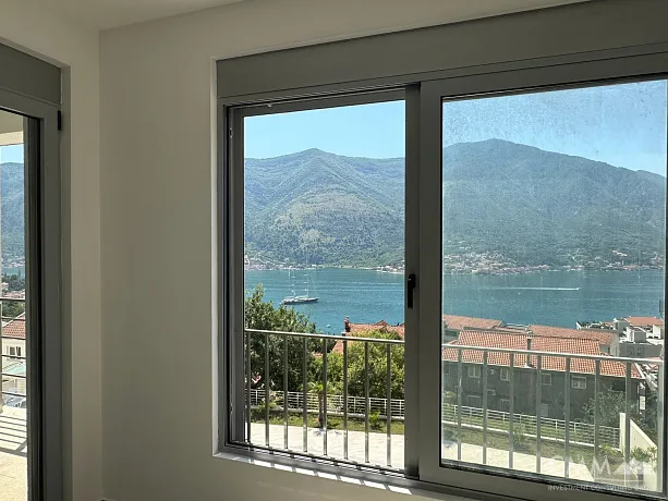 Two-bedroom apartment in Dobrota, 74 m²