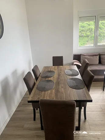 A bright and comfortable 65 m² apartment in Rafailovići