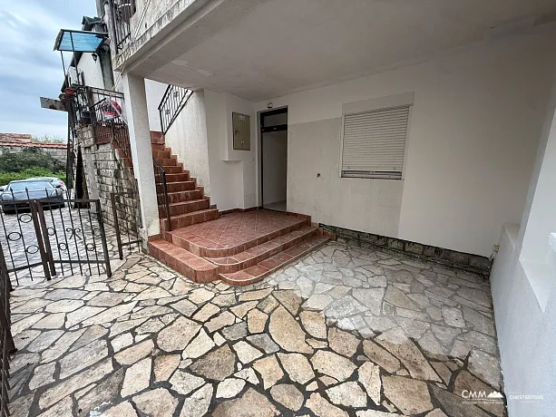Renovated apartment 49 m², Tivat