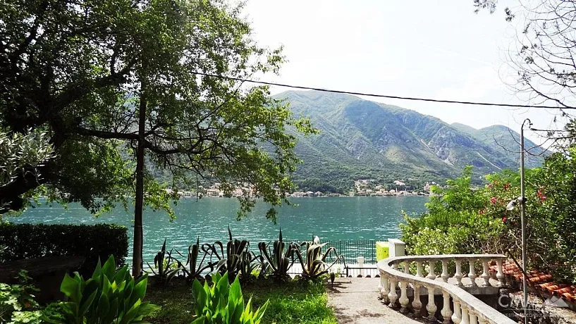 House on the first line to the sea in Dobrota, Kotor