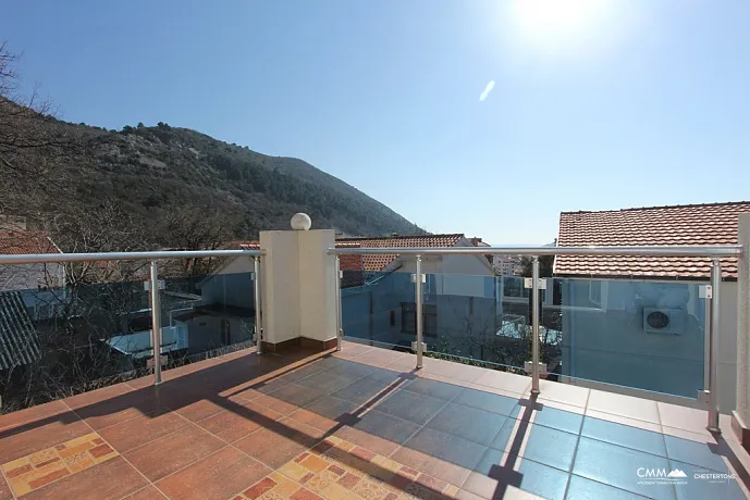 Townhouse in Budva