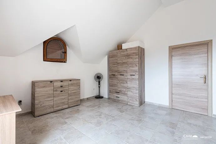 Spacious 3-Story House with Sea View in Blizikuce