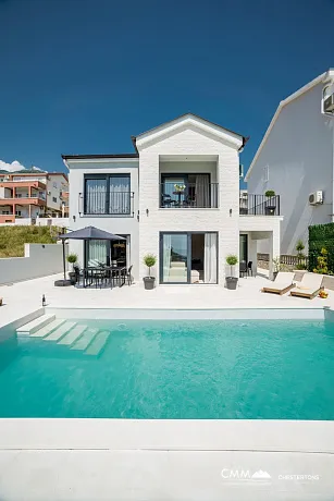 Modern villa with sea views in Becici