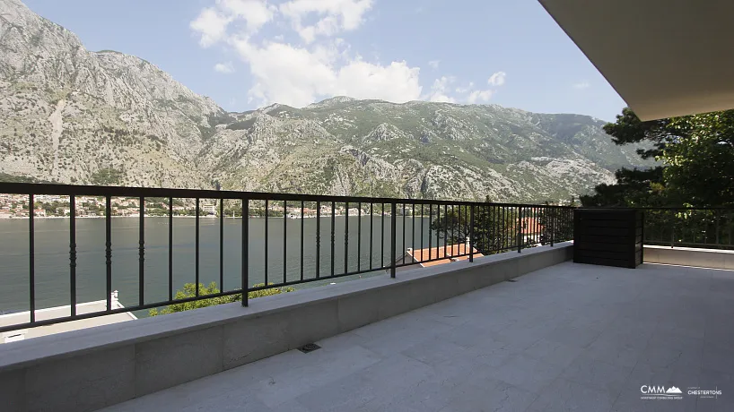 New house by the sea in Muo Kotor