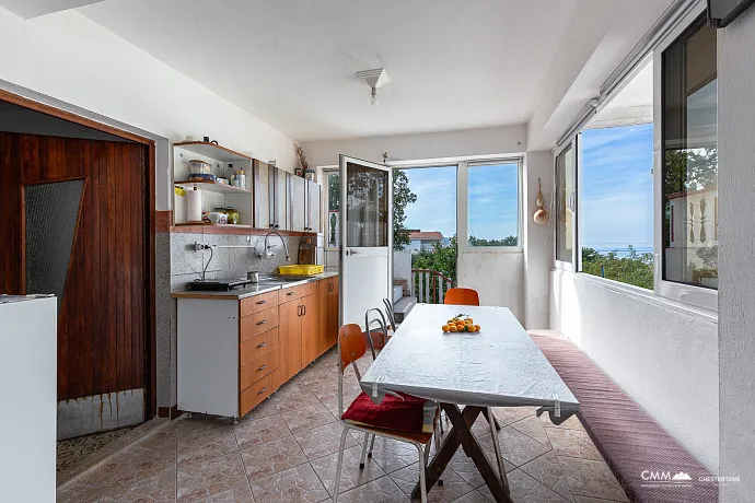House with a terrace and sea view in Bar