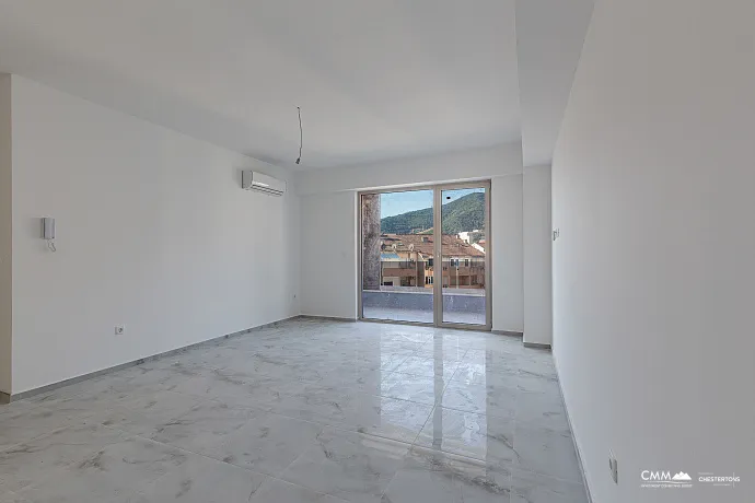 Sale of an 82 m² apartment in the center of Budva