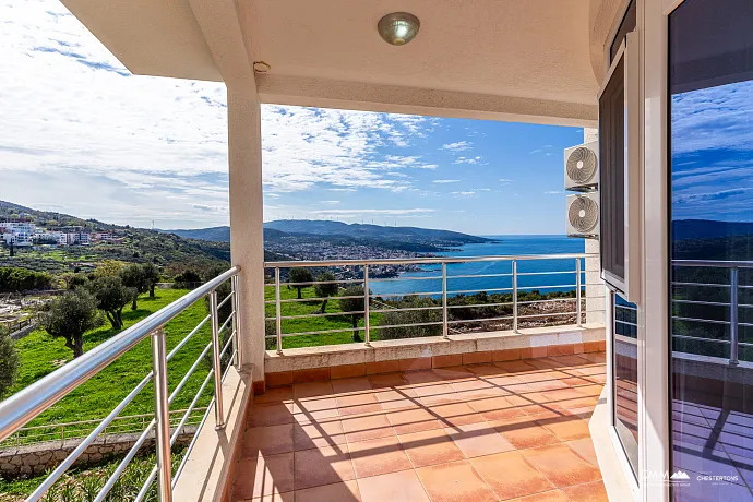 Luxurious villas in Bar