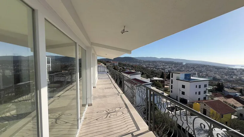 Apartments with panoramic sea views in Dobra Voda