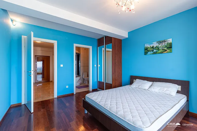Three-Bedroom Apartment in Petrovac with Sea View