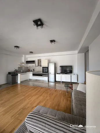 Spacious 107 sqm apartment with a terrace and sea view in the heart of Budva