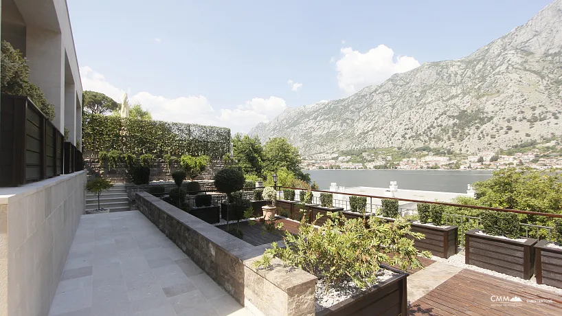 New house by the sea in Muo Kotor