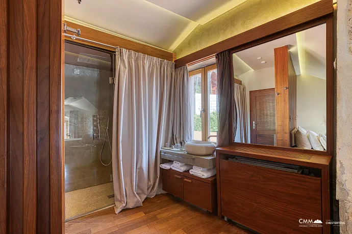 Luxury Villa with Panoramic Sea View – Elegance and Comfort Combined