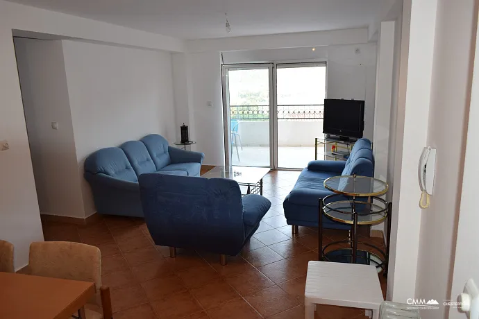 Spacious 3-Bedroom Apartment with Stunning Sea Views
