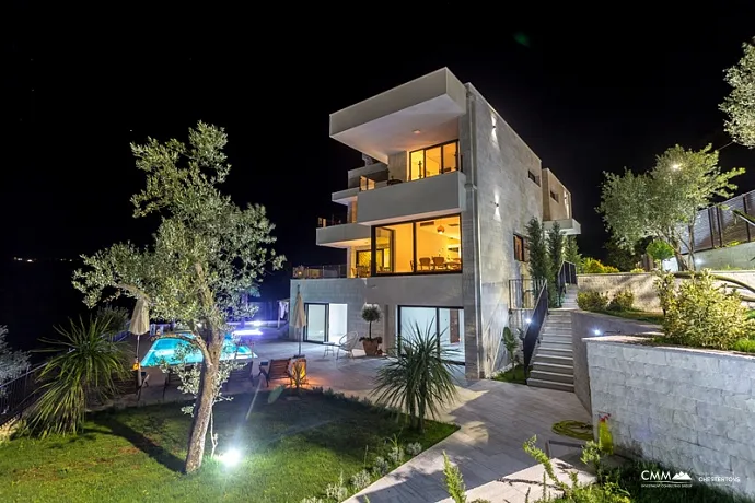 Villa in Herceg Novi