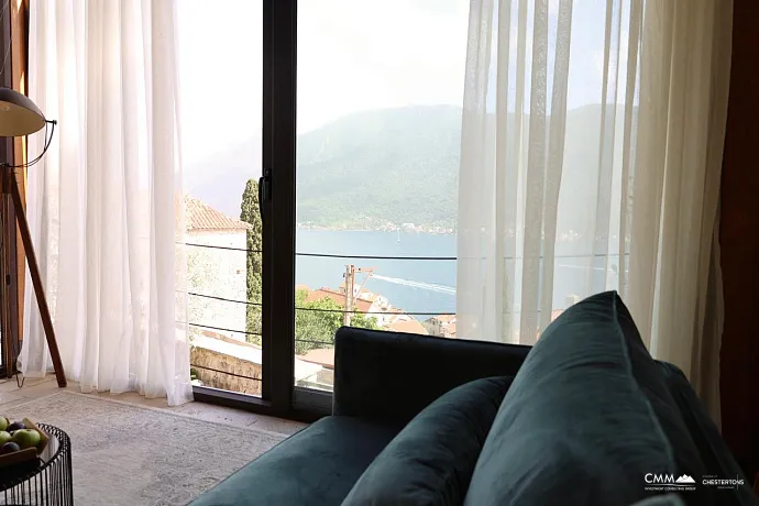 Luxury Villa with Panoramic Sea View – Elegance and Comfort Combined